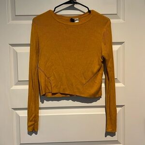 Yellow/orange cropped long sleeve shirt